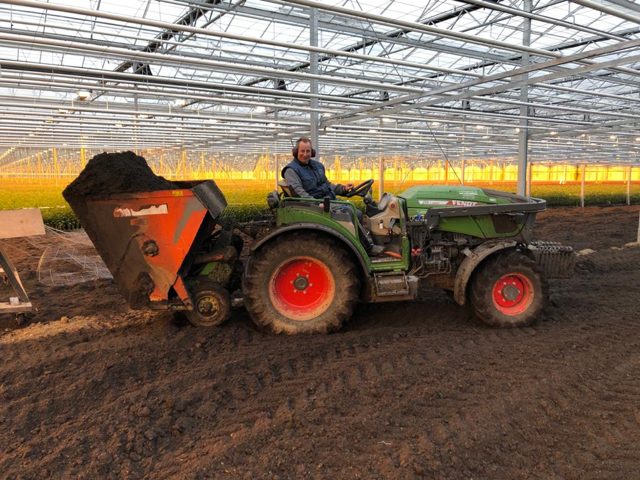 Inrijden van de Hoognutriénten compost van Orgapower